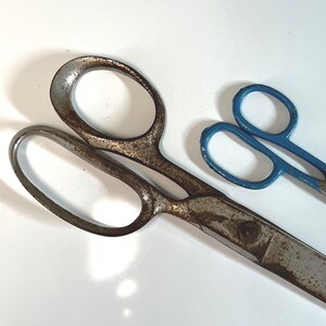 2 Pairs of Vintage Metal Scissors