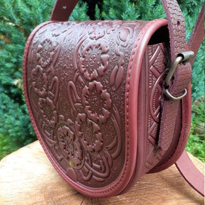 Burgund Runde Tasche / Schultertasche / Leder Eco Tasche / Sommer helle Tasche