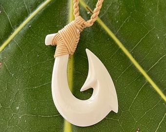 Maori Hei Matau New Zealand Fish Hook Bone Necklace Choker with Adjustable Cotton Cord