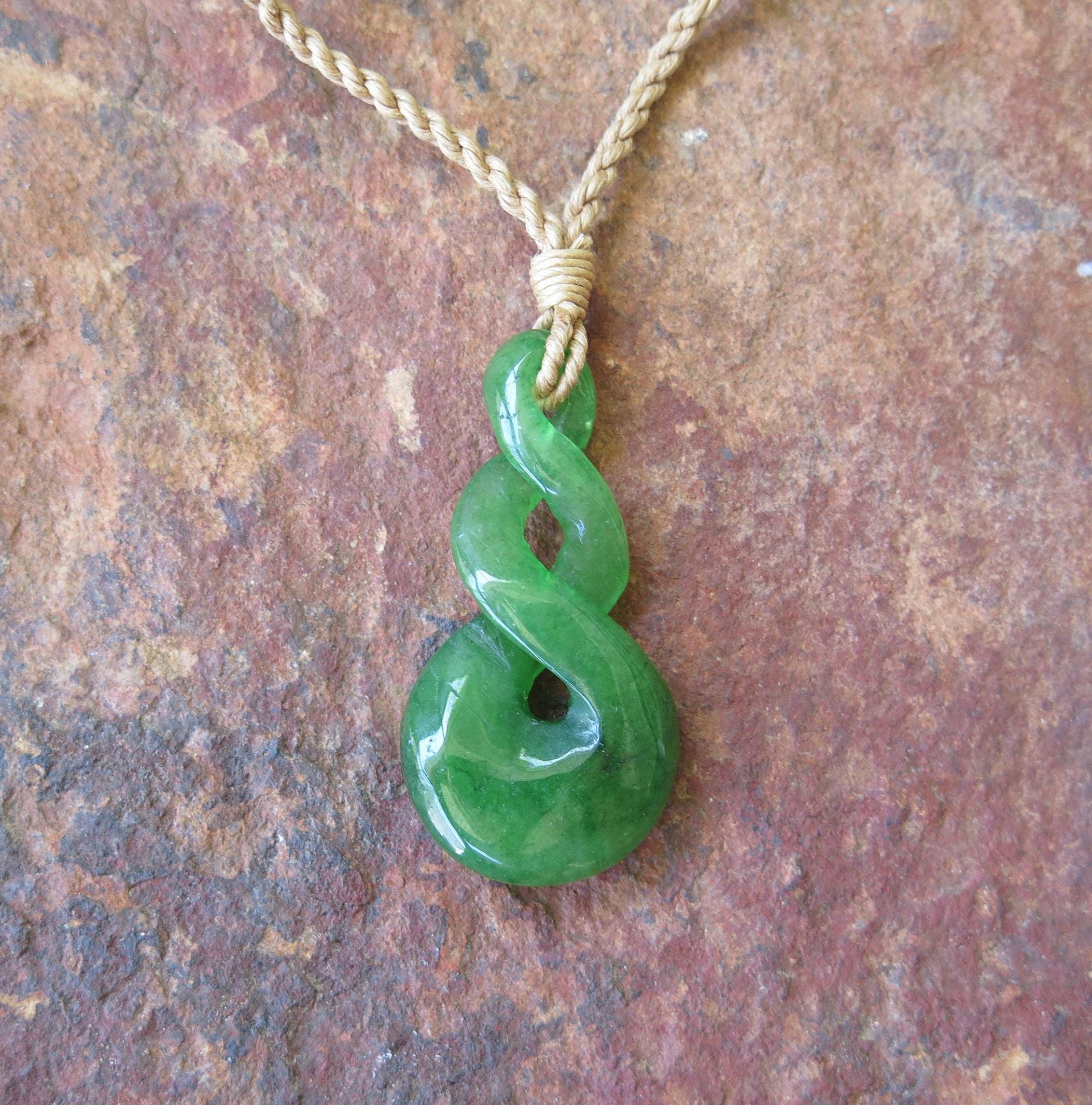 Maori jade necklace - Etsy 日本