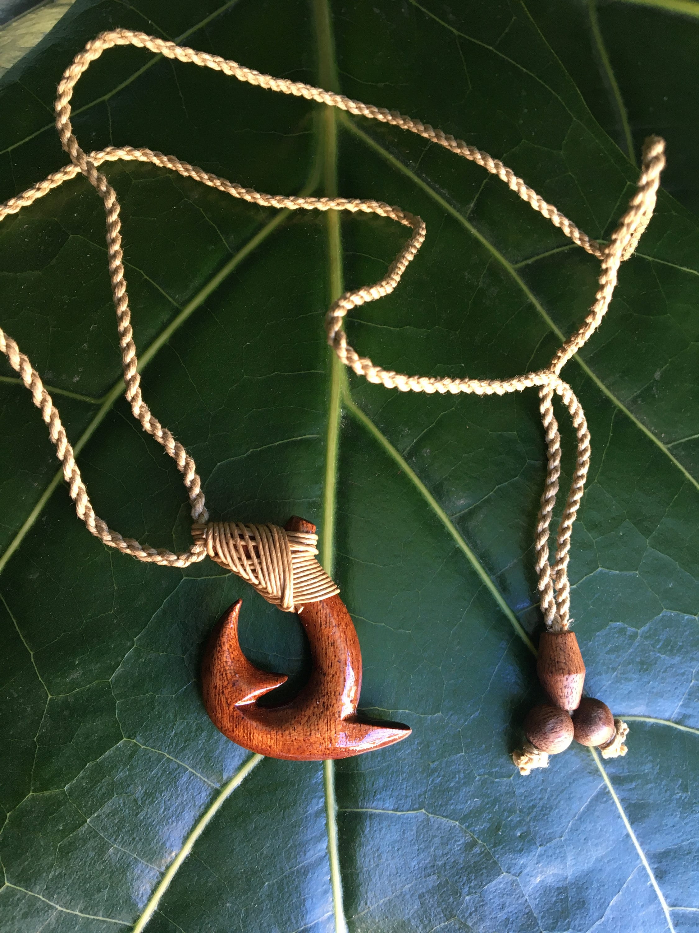 Ancient Polynesian Fish Hook Koa Wood Hawaiian Pendant Necklace Jewelry