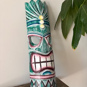 Hawaiian Hand Made Carved Wooden 19.5&quot; Painted Tiki Mask w/ Sea Shell Plaques Wall Decor Hanging Tiki Bar Man Cave