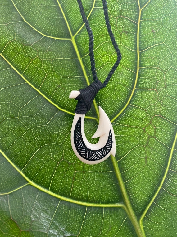 Tribal Fish Hook Necklace - Handmade Maori Hei Matau Bone Carving Jewelry (New Zealand Style)