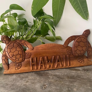Hawaiian Hand Made Wall Hanging Decor Plaque Wood Carving Sign Turtle Honu Family &quot;Hawaii&quot;