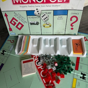 Vintage/ 1998/ Monopoly/ Classic Game/ Parker Brothers/ Hasbro/ Trading Game/ Complete/ Good Condition