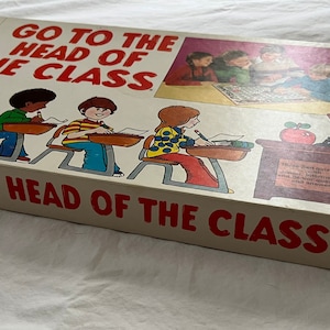 Vintage/ 1978/ Go To The Head Of The Class/ Board-game/ Complete/ Good Condition/ New 20th edition/ Milton Bradley/ Quiz Book/ Answers