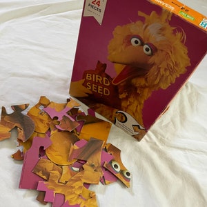 Vintage/ 1976/ Sesame Street Muppets/ Big Bird/ Milton Bradley/ Jigsaw Puzzle/ 4670-2/ Made in USA/ Complete/ Fair Condition