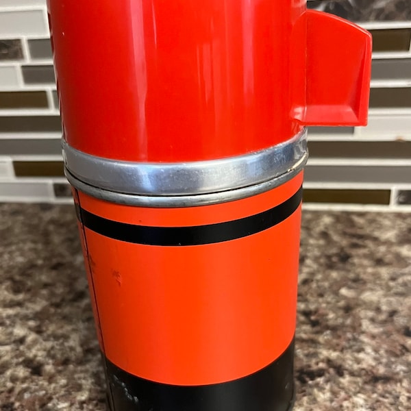 Vintage/ 1960s/ Economy/ Aladdin/ No 38/ Half Pint/ Burnt Orange/ Black Lines/ Vacuum Bottle/ Metal/ Thermos/ Good Condition