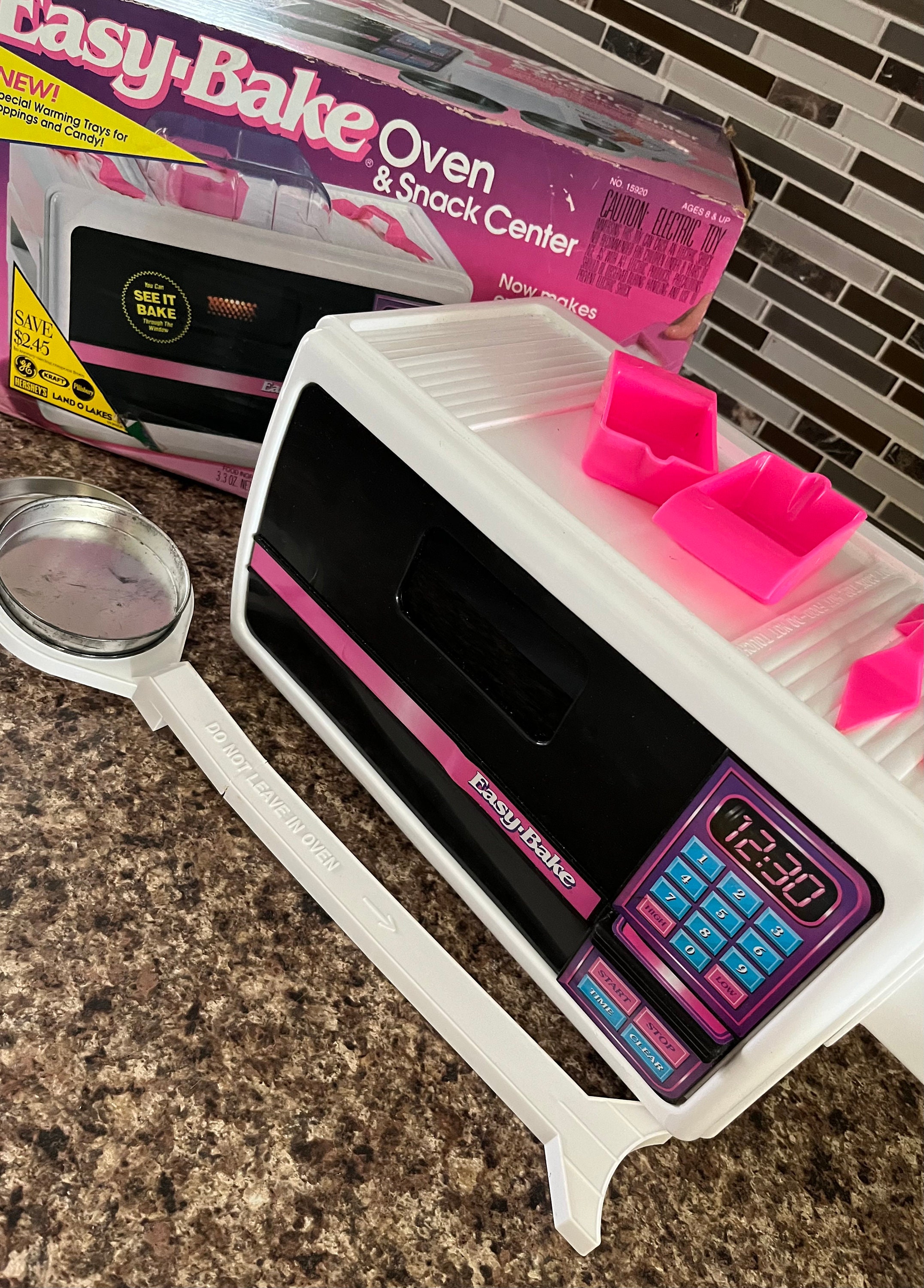 1964 Easy Bake Oven By Kenner With Accessories