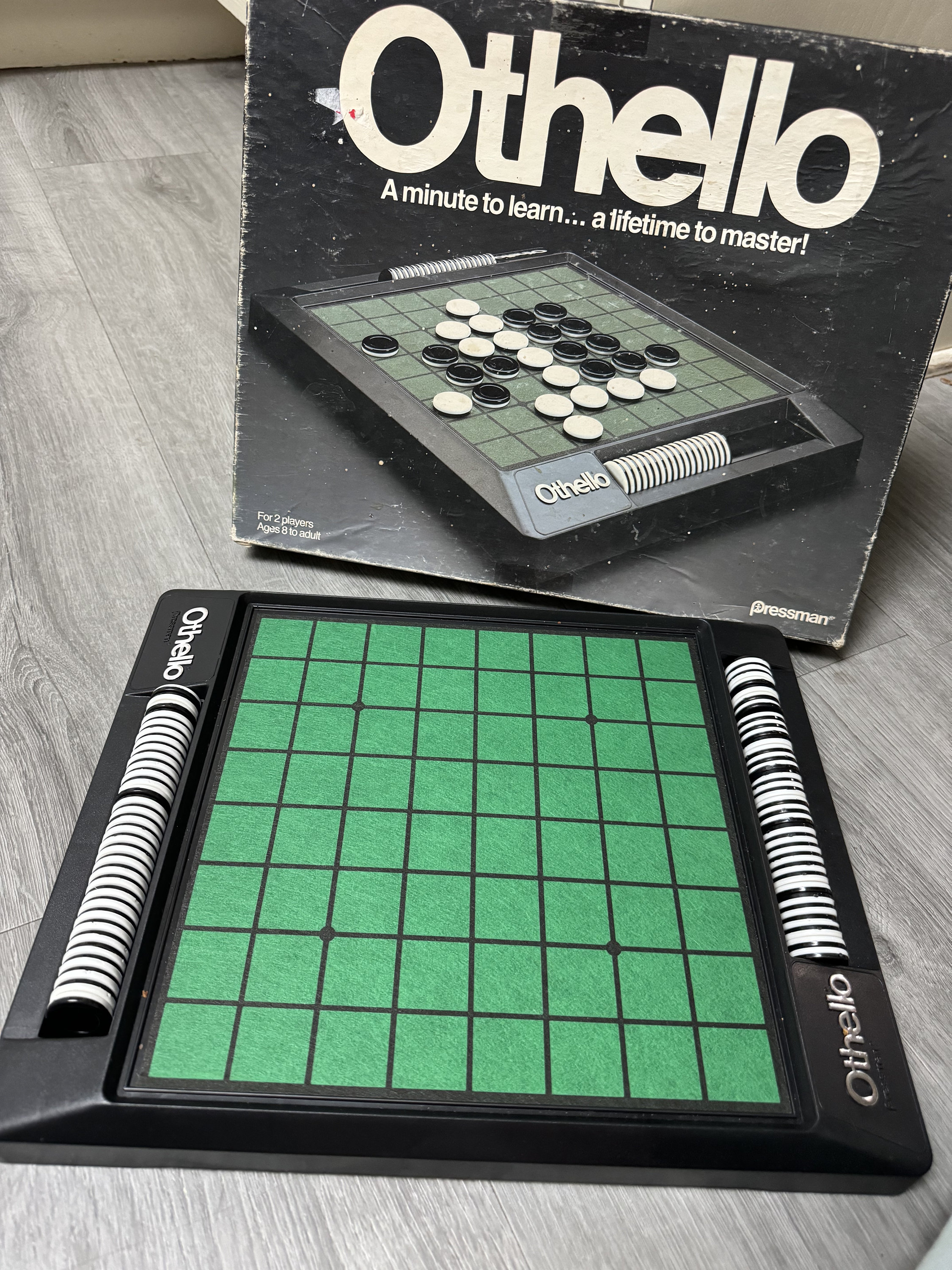 Vintage/ 1990/ Othello/ Strategy/ Game/ Complete/ Fair- Good