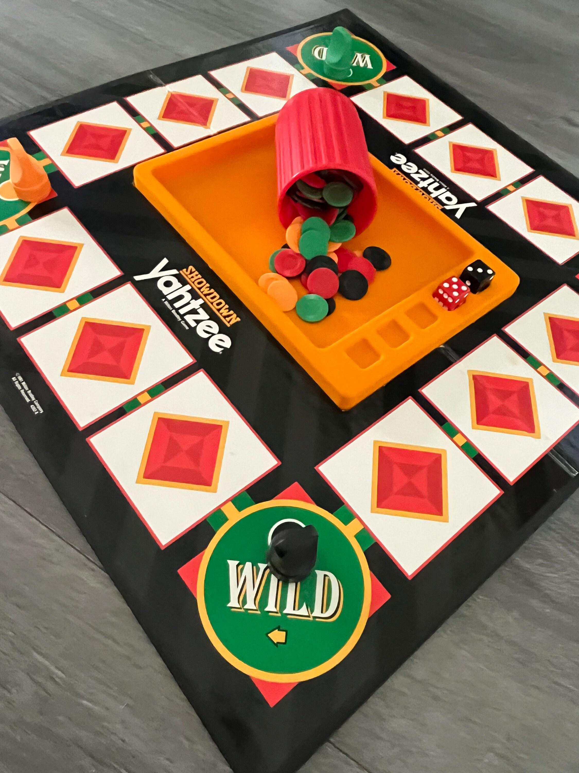 Vintage/ 1991/ Showdown/ Yahtzee/ Dice Game/ Milton Bradley/ Made