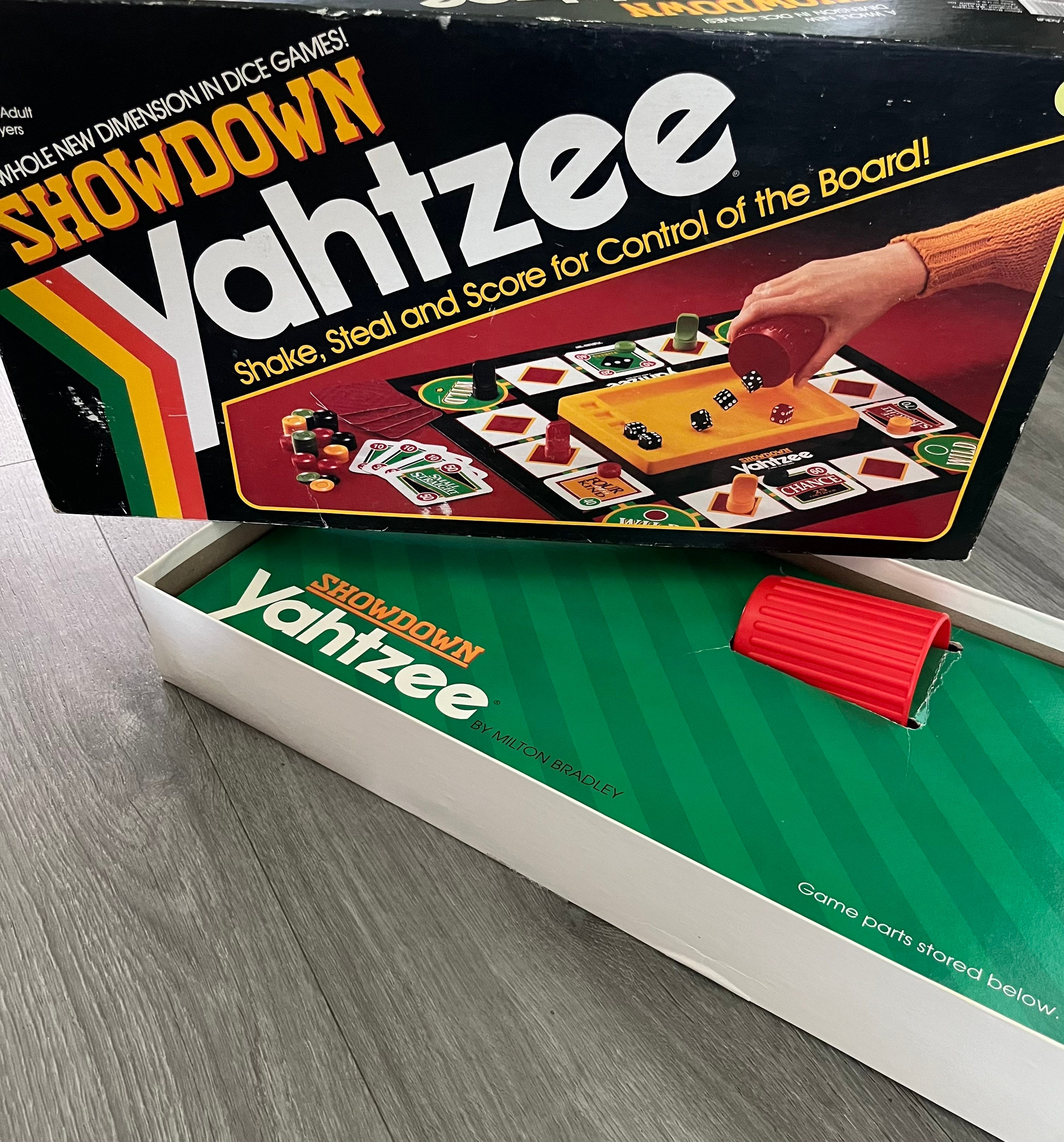 Vintage/ 1991/ Showdown/ Yahtzee/ Dice Game/ Milton Bradley/ Made