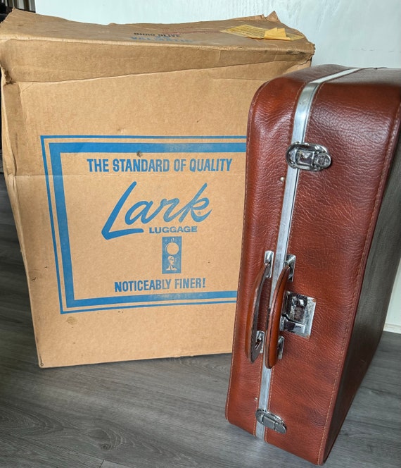 Vintage/ 1970/ Lark/ Luggage/ Suitcase/ Brown/ Ori