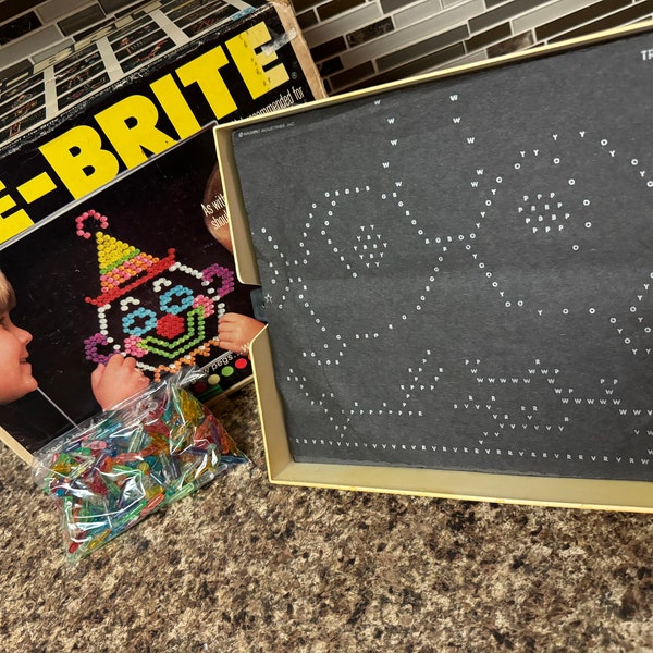 Vintage/ 1981/ Lite Brite/ Hasbro/ Complete/ Fair-Good Condition