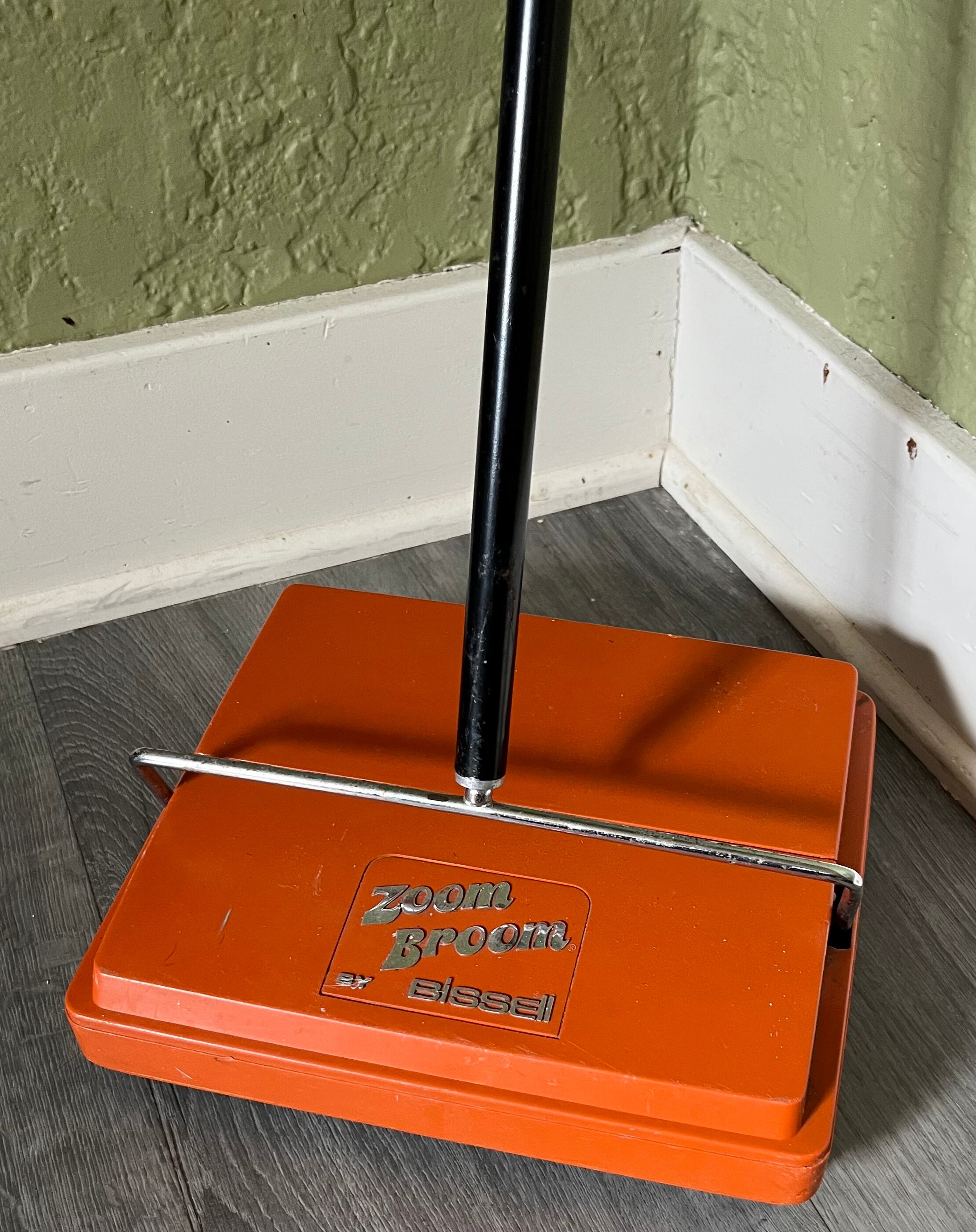 Rare/ Vintage/ Orange/ Zoom Broom/ Bissell/ Carpet Sweaper/ Used/ Good