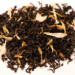 Creamy Vanilla Black Tea / Loose Leaf Tea / Vanilla Cream Tea / Tea Gift / Dessert Tea / Holiday Tea / Fall Tea / Father&#39;s Day