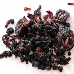 Berry Blast Herbal Tea / Fruit Tea / Holiday Tea / Summer Tea / Decaf Tea / Loose Leaf Tea / Tea Gift