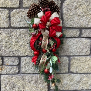 Christmas swag, traditional Christmas, traditional Christmas swag, front door decor, home decor, Christmas wreath swag, traditional wreath