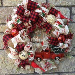 Red Christmas farm truck wreath, cardinal farm truck Christmas wreath, Front door decor, home decor, farm truck Christmas cardinal wreath