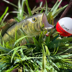 Bass Fish Headstone Saddle
