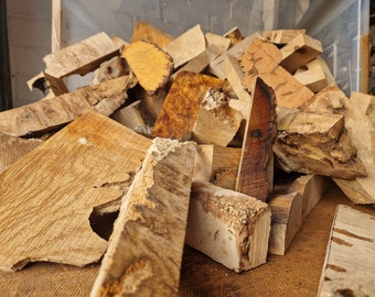 Sehr gemusterte echte 1,5 kg Wurzelholz exotische und gespaltete Holzabfälle