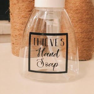 Mydło do rąk Thieves ~ 2 1/4" x 2 1/4" ~ Tylko etykieta