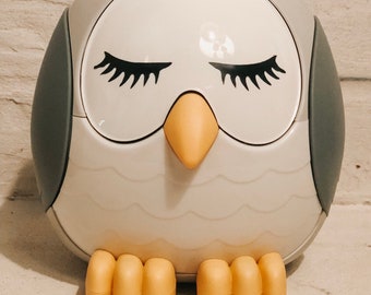 Feather the Owl Eyelashes Vinyl Decal