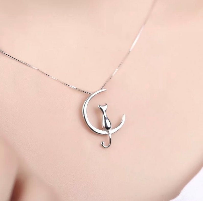 Cat on The Moon Necklace Cat Jewelry Cat Lovers Jewelry Minimalist Cat Jewelry Silver Cat Necklace Silver Cat On The Moon Pendant