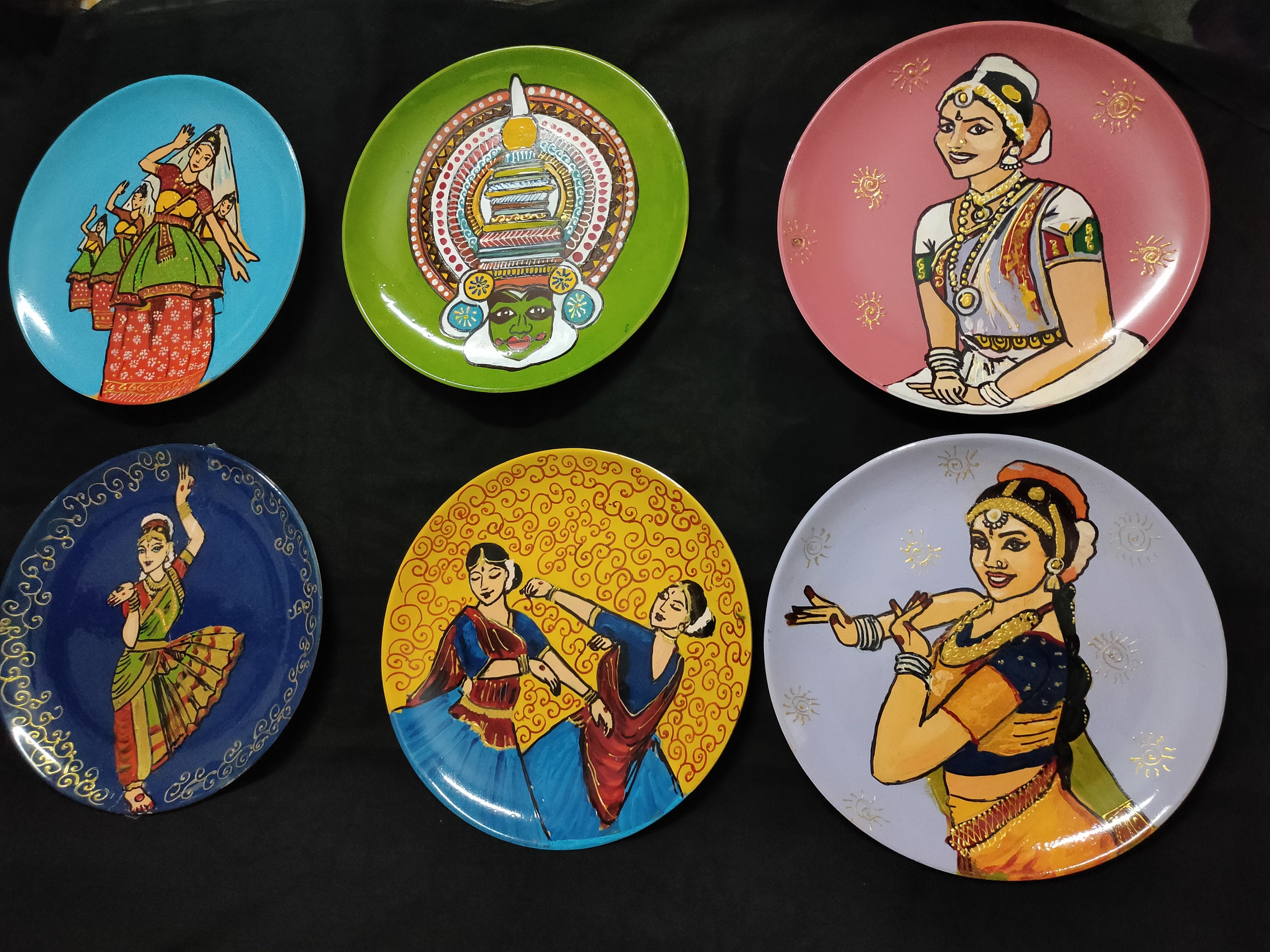 La Danse Traditionnelle Indienne Forme Des Plaques de Décoration Murale Peintes à La Main, Pièces Mu