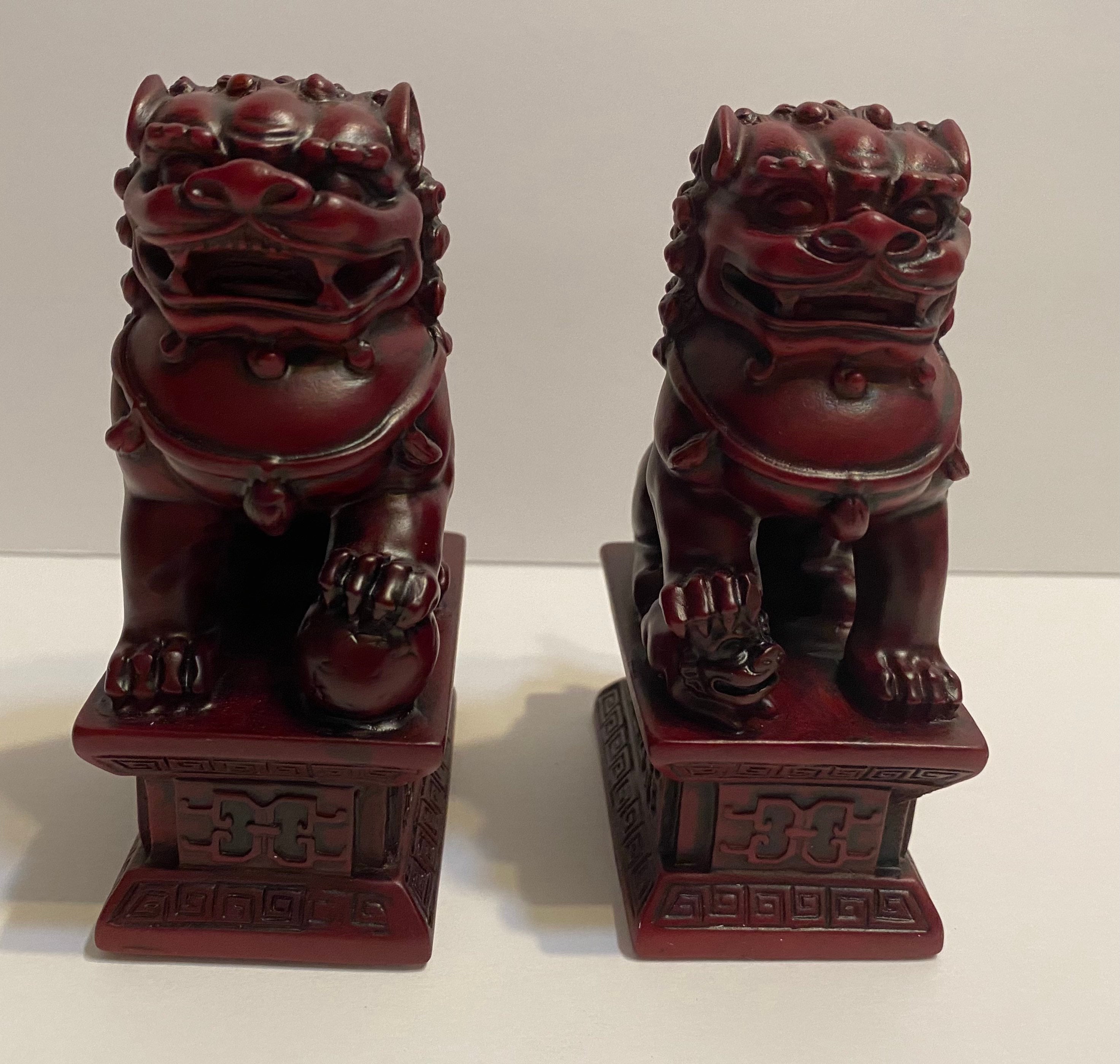 Chinese Lion Statue Red