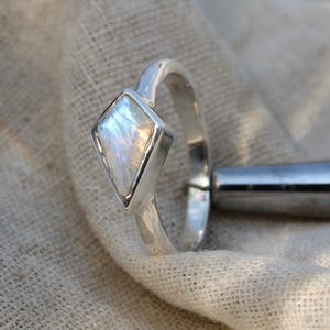 Blur Fire Kite Moonstone Ring, Natural Moonstone Ring, Minimalist Stackable Ring For Women, 10*6MM Kite Gemstone, Promise Ring, Gift For Her