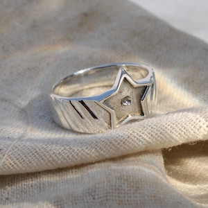 Minimalist Galaxy Star Ring, Nautical Star Ring, Starburst Ring, Polar Star Ring, Star Ring, Statement Ring, Sterling Silver Ring, gifts Her