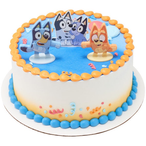 Torta Amor con decoración especial de Bluey y Bingo que encargó Rosalba  para celebrar a Lorenzo🥰 Topper @jardindepapelcelebraciones