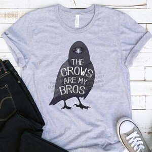 Koszulka z nadrukiem Crow Friend, koszulka Corvid, koszulki unisex, prezenty dla miłośników ptaków, słodka koszulka, wrony i kruki, prezent dla obserwatorów ptaków