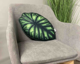 Alocasia Dragon Scale pillow / alocasia dragon pillow / alocasia cushion / plant pillow / plant lover gift / urban jungle / leaf pillow