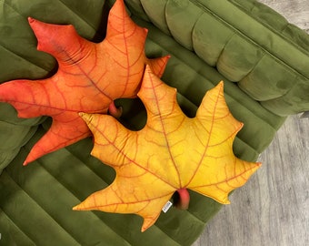 Leaf Pillow / Maple pillow / Fall Leaves Pillow / thanksgiving pillow / autumn pillow / fall decoration / fall maple cushion