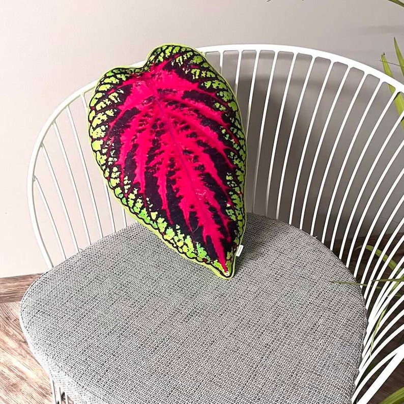 coleus leaf pillow