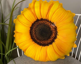 Sunflower pillow / sunflower / sunflower boho pillow / flower shaped decor / farmhouse / summer decor / Boho pillow