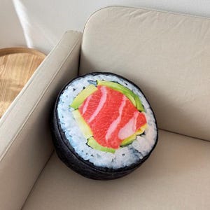 Sushi-Kissen / Sushi-Rolle / Futomaki Kissen / Nigiri Kissen / Food-Kissen / Plushie Kissen / Food-Geschenk / Lachs-Kissen