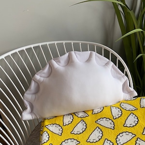 Pierogi /  Pierogi pillow / dumplings / Polish gift / food pillow / Polish pierogi / Gyoza / Pierogi / dumpling