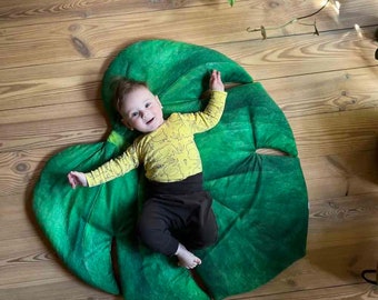 Monstera Leaf floor mat / leaf baby play mat / pet mat / monstera rug / Blattspielmatte / baby nursery play mat