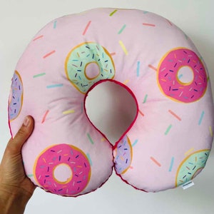Donuts pink travel Neck pillow  / car pillow / airplane pillow / neck cushion / Reisekissen