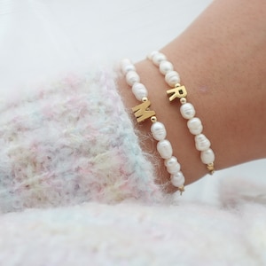 Süßwasserperlen Armband, personalisierte Armband, erste Armband, stilvolle Armband, kleine Perlen Armband, Geschenk für sie, personalisierte Geschenk Bild 4