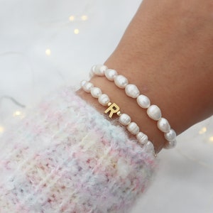 Süßwasserperlen Armband, personalisierte Armband, erste Armband, stilvolle Armband, kleine Perlen Armband, Geschenk für sie, personalisierte Geschenk Bild 2