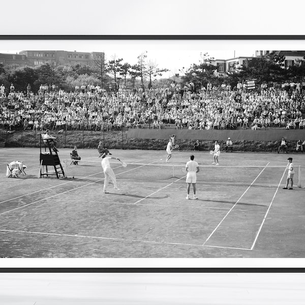 Vintage Tennis Print, 1920, Wimbledon, Tennis Poster, Tennis Gift, Tennis Print, Black and White Art, Tennis Wall Art, Tennis Player Print