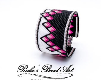 SHIELDS OF PINK-even count peyote pattern, pink ombre geometrical design, (not a physical bracelet), instant download