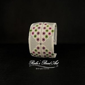 SPRING1, Odd count peyote bracelet pattern, purple pink green flowers, (not a physical bracelet), instant download