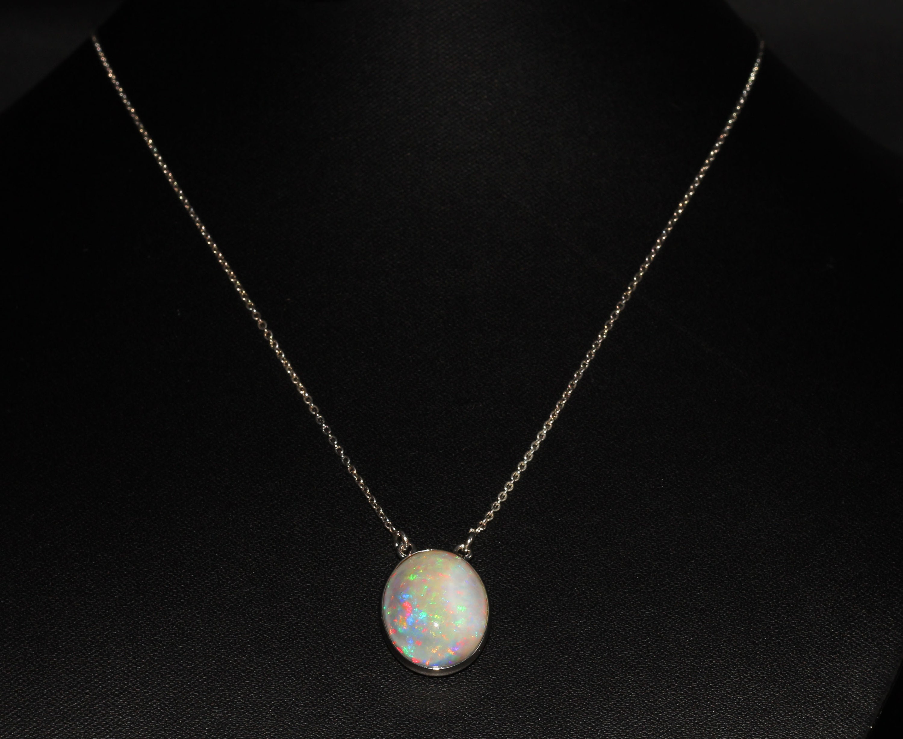 Collana Opale Dainty, Collana Art Deco per donna, Semplice Ciondolo Opale, Gioielli Opale fuoco, Ottobre Birthstone Opal Gift, Art Deco Opale - Italia