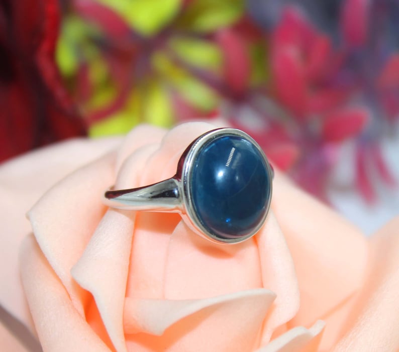 Simple Ring 3.27 Gram Natural Kyanite 10x12mm Cabochon 92.5 Sterling Silver Kyanite Ring Size 7.5 US
