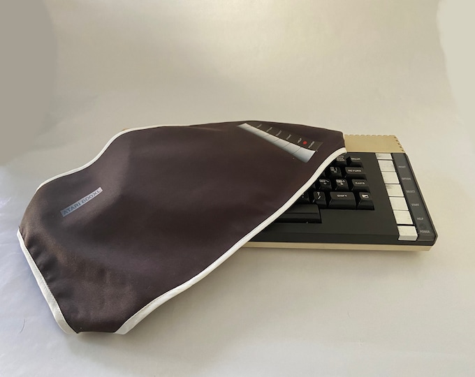 Atari 600XL dust cover (brand new)